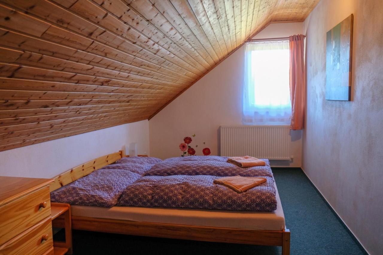 Horská Kvilda - Ubytování U Chvalů Exterior foto